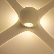 светильник   8W Белый теплый 021819 LGD-Wall-Orb-4WH 4 широких луча 220V IP54 круглый накладной белый