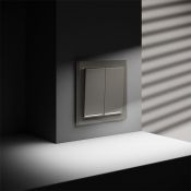 Проходной переключатель встраиваемый VOLTUM S70 двухклавишный с подсветкой 10А шелк