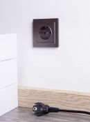 Штепсельная розетка встраиваемая IEK BRITE 16А BR-R14-16-K45-F РСР14-1-0-БрТБ с з/к и шторками в сборе бронза