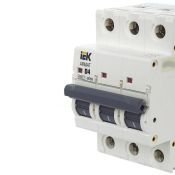 Автоматический выключатель 3-пол. 4А M06N D 6kA AR-M06N-3-D004 ARMAT IEK