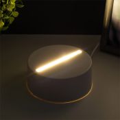 Основание для светильника LED 3 режима 3000-6000К USB белый 9,5х9,5х4 см