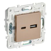 Розетка встраиваемая USB IEK SKANDY A+C 3,1А SK-U22-D31-K98 SK-R14Sa песочный