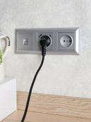 Штепсельная розетка встраиваемая IEK BRITE 16А BR-R14-16-U22-018-K47 РЮш11-1-БрА с з/к и шторками с USB A+C 18Вт алюминий