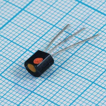 транзистор КТ208Б (желт./оранж.)