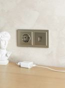 Рамка пластик 2 поста IEK BRITE BR-M22-44-K37 РУ-2-БрШ-44 шампань IP44