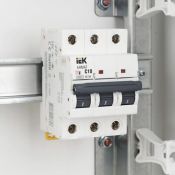 Автоматический выключатель 3-пол. 10А M10N C 10kA AR-M10N-3-C010 ARMAT IEK