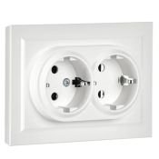 Штепсельная розетка встраиваемая двойная IEK BRITE 16А BR-R21-16-K01-F РС12-3-БрБ с з/к без з/ш в сборе белый