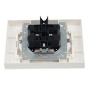 Штепсельная розетка встраиваемая двойная IEK BRITE 16А BR-R24-16-K36-F РСш12-3-БрЖ с з/к и шторками в сборе жемчуг