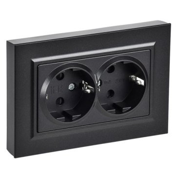 Штепсельная розетка встраиваемая двойная IEK BRITE 16А BR-R28-16-K02-FБ РСшПл12-3-БрЧ с з/к и шторками в сборе плоская черный