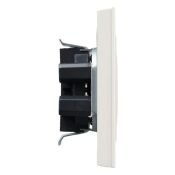 Штепсельная розетка встраиваемая двойная IEK BRITE 10А BR-R20-10-K36-F РС12-2-БрЖ без з/к и шторками в сборе жемчуг