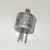 Резистор СП4-1Б   2.2K  0.5