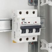 Автоматический выключатель 3-пол. 40А M06N C 6kA AR-M06N-3-C040 ARMAT IEK