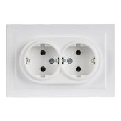 Штепсельная розетка встраиваемая двойная IEK BRITE 16А BR-R21-16-K91-F РС12-3-БрАБ без з/к без шторок в сборе арктический белый