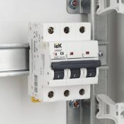 Автоматический выключатель 3-пол. 6А M10N C 10kA AR-M10N-3-C006 ARMAT IEK