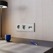 Розетка встраиваемая VOLTUM S70 с заземлением и защитными шторками 16А с USB A+С сталь