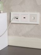 Рамка пластик 3 поста IEK BRITE BR-M32-51-K01 РУ-3-Бр белый рифленый