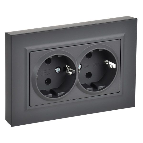 Штепсельная розетка встраиваемая двойная IEK BRITE 16А BR-R27-16-K53-F РСПл12-3-БрГ с з/к без з/ш в сборе плоская графит