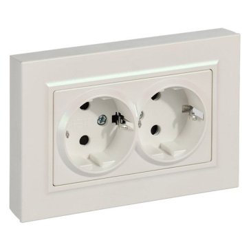Штепсельная розетка встраиваемая двойная IEK BRITE 16А BR-R28-16-K36-F РСшПл12-3-БрЖ с з/к и шторками в сборе плоская жемчуг