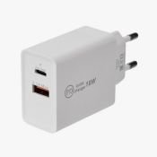 Зарядное устройство REXANT 2xUSBType-C + USB 3.0 с Quick charge белое Зарядное устройство REXANT 2xUSBType-C + USB 3.0 с Quick charge белое