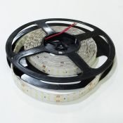 Светодиодная лента Белый дневной 3528 24V 19.2W/m 240Led/метр герм (силикон) 3 метра Уценка!!! Светодиодная лента Белый дневной 3528 24V 19.2W/m 240Led/метр герм (силикон) 3 метра Уценка!!!